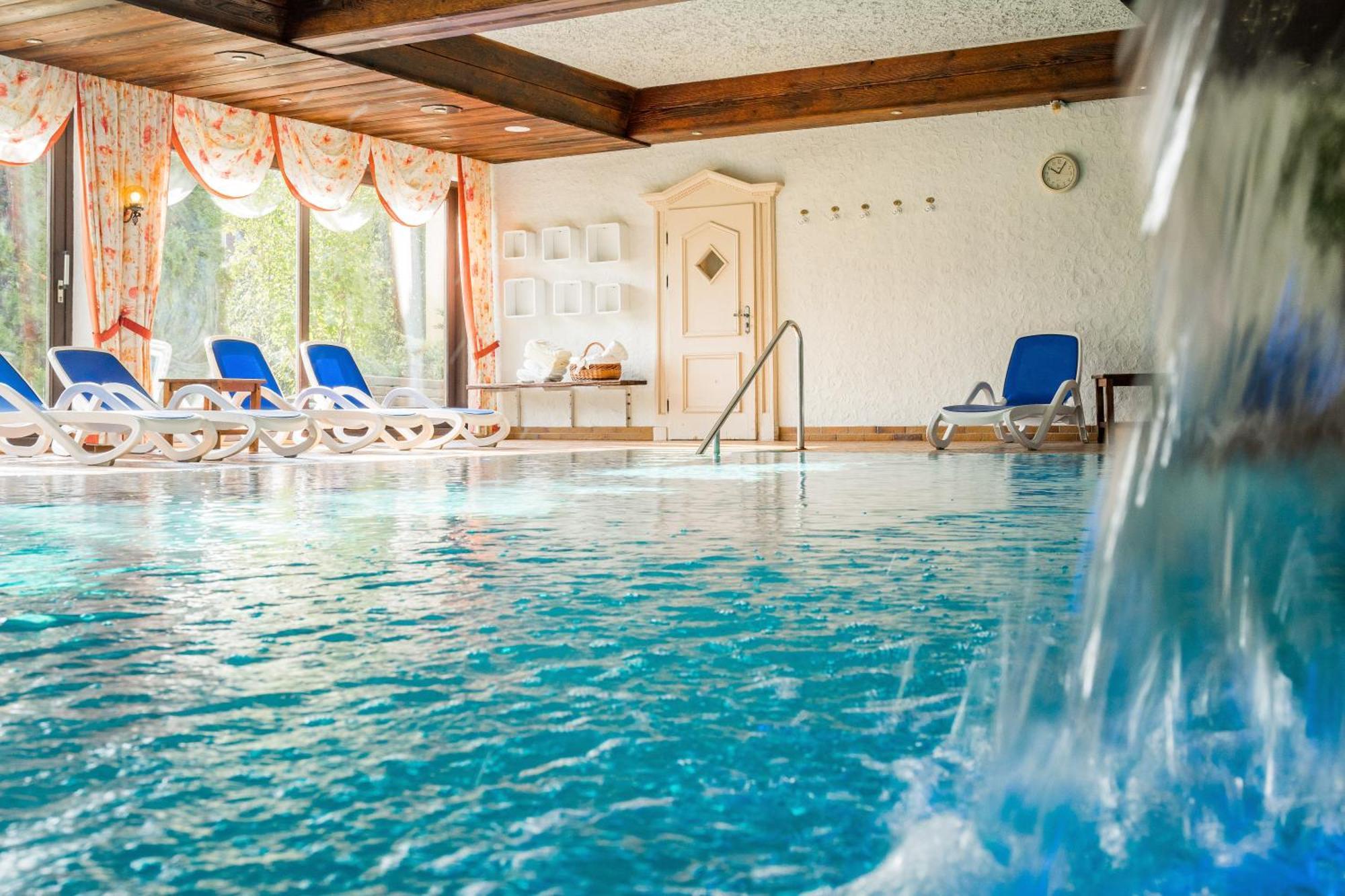 Hotel Krone Igelsberg Фройденштадт Экстерьер фото