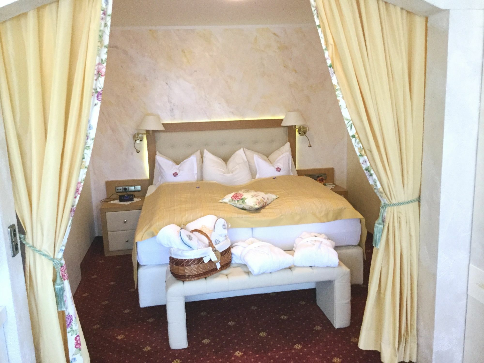 Hotel Krone Igelsberg Фройденштадт Экстерьер фото